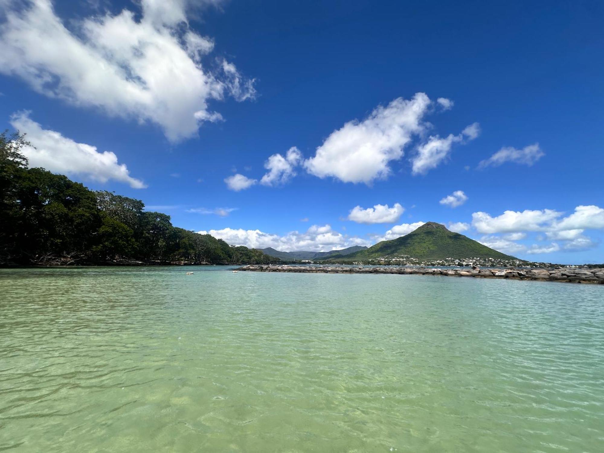 Wolmar Flic En Flac 3 Bedroom Beach Villa Luaran gambar